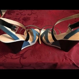 Nine West Blue & White Wedges - New